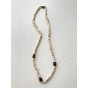 Vintage Hawaiian Natural White Puka Shell Choker Necklace w Facetted Tigers Eye
